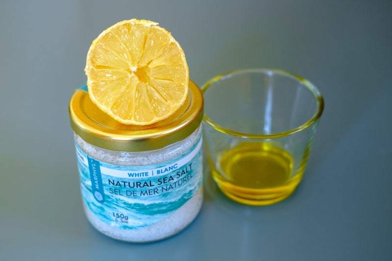 DEEP CLEANSING DIY SCALP SCRUB WITH SEA SALT, OLIVE OIL, AND LEMON JUICE